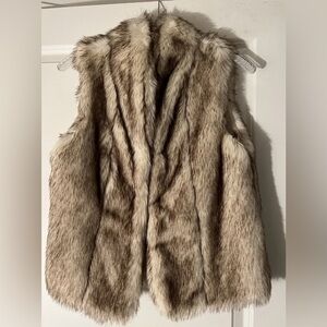 BCBGeneration Faux Fur Tan Vest SIZE M/L. WINTER FORMAL HOLIDAY  EUC